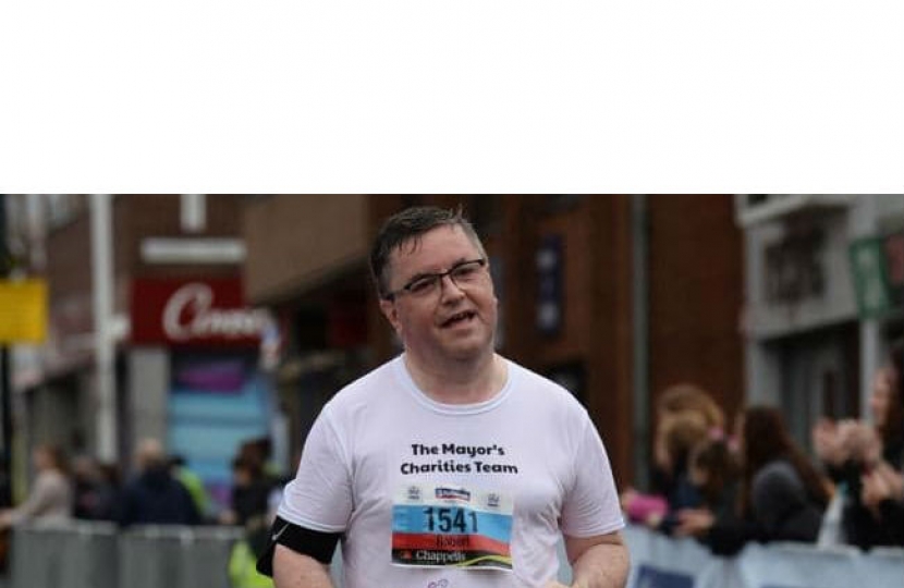 Rt Hon Robert Buckland QC MP running the Swindon Half Marathon