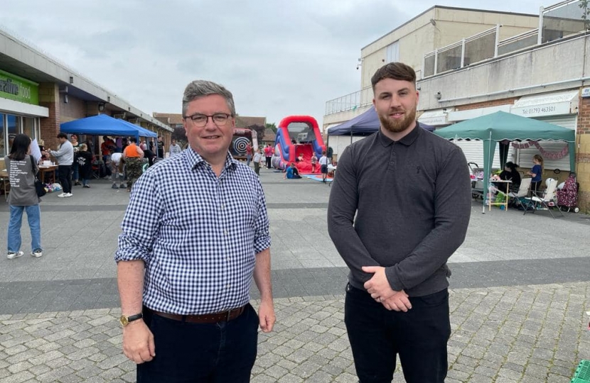 South Swindon MP Robert Buckland pictured with Cllr Curtis Flux at the Cavendish Square Community Day