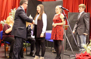 The Rt Hon SIr Robert Buckland KBE QC MP pictured with students at the Dorcan Academy